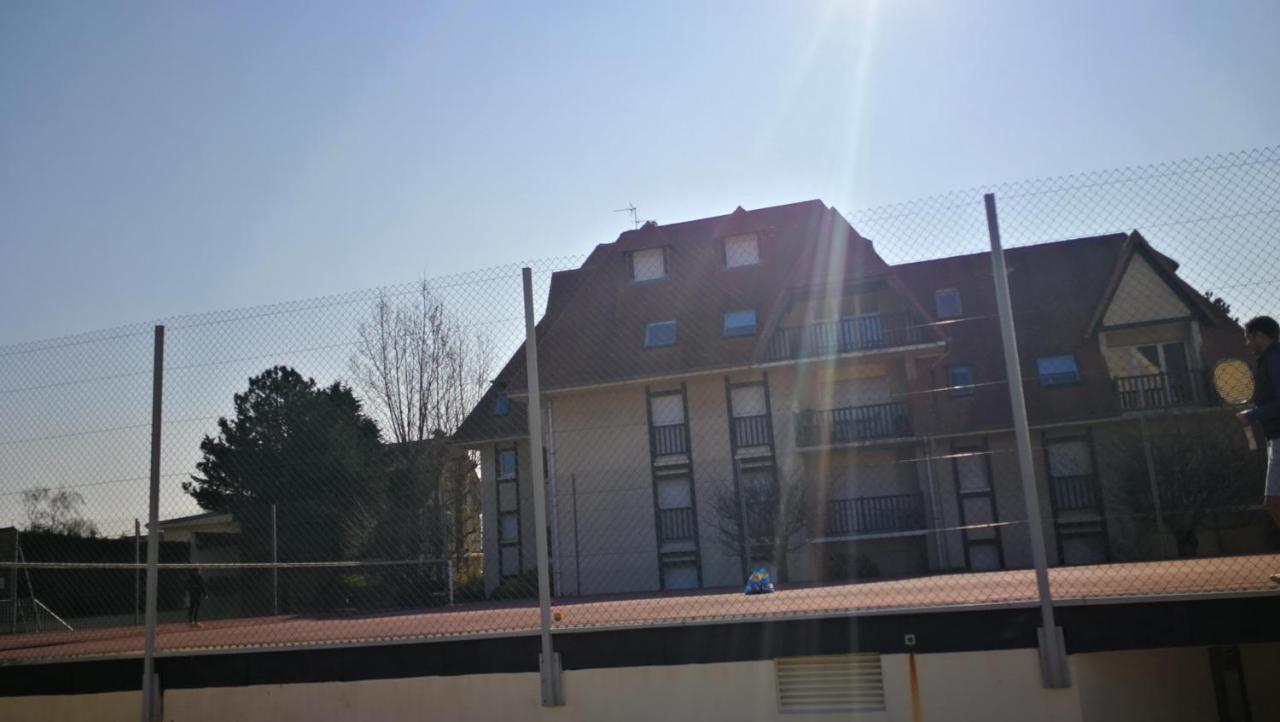 Charmant 2 Pieces A 5 Mn A Pied De La Mer Cabourg Exterior foto